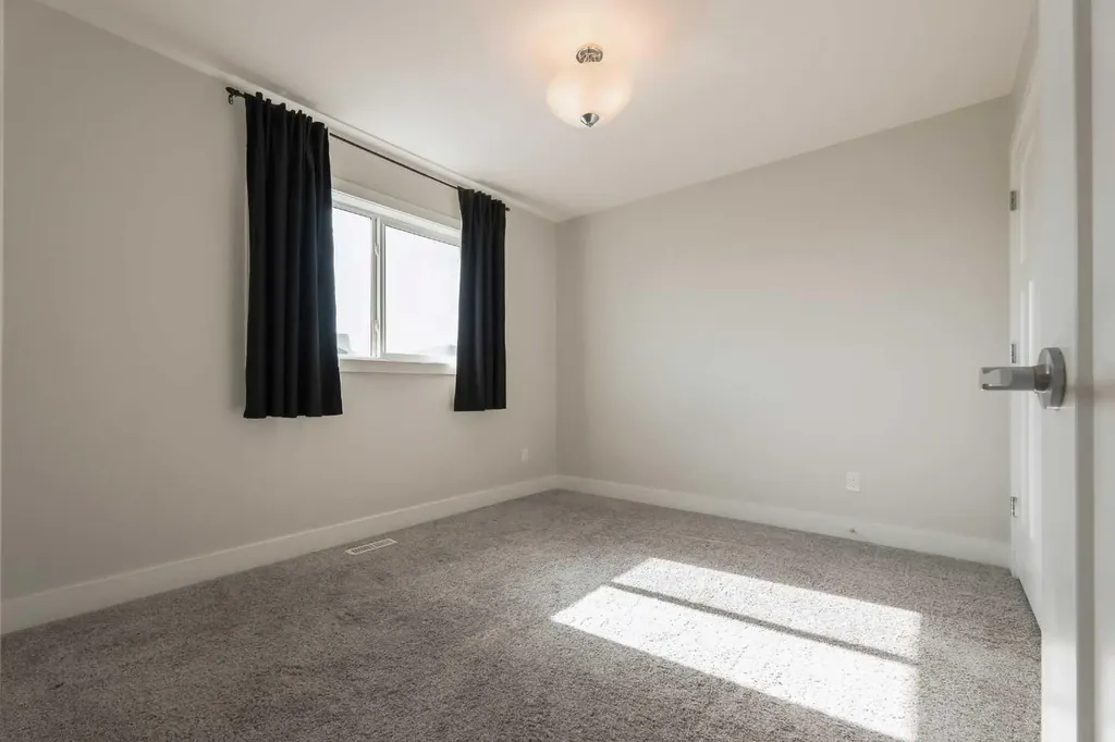 201 Grassland Boulevard W Lethbridge AB T1J 5J4