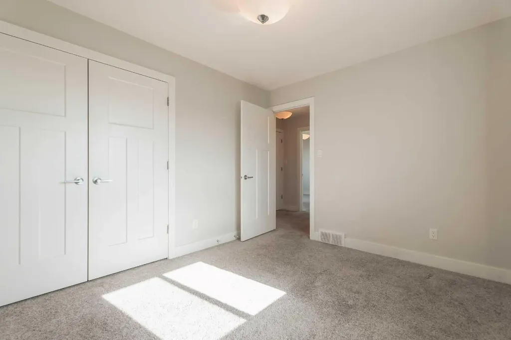 201 Grassland Boulevard W Lethbridge AB T1J 5J4