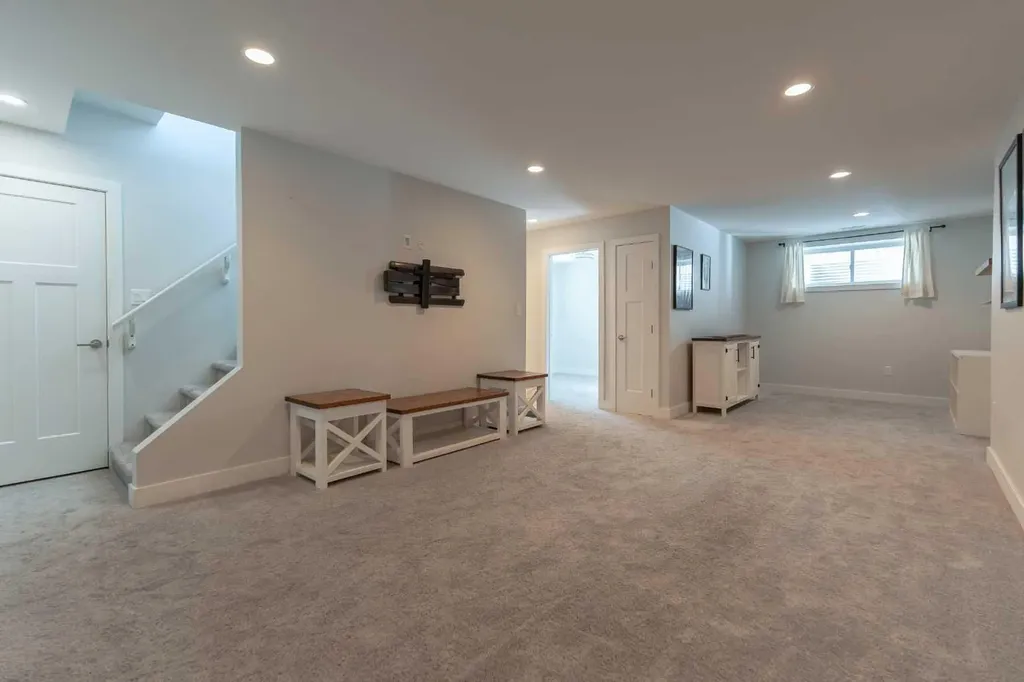 201 Grassland Boulevard W Lethbridge AB T1J 5J4