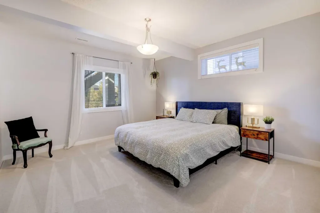 213 Kingsmere Cove SE Airdrie AB T4A0S1