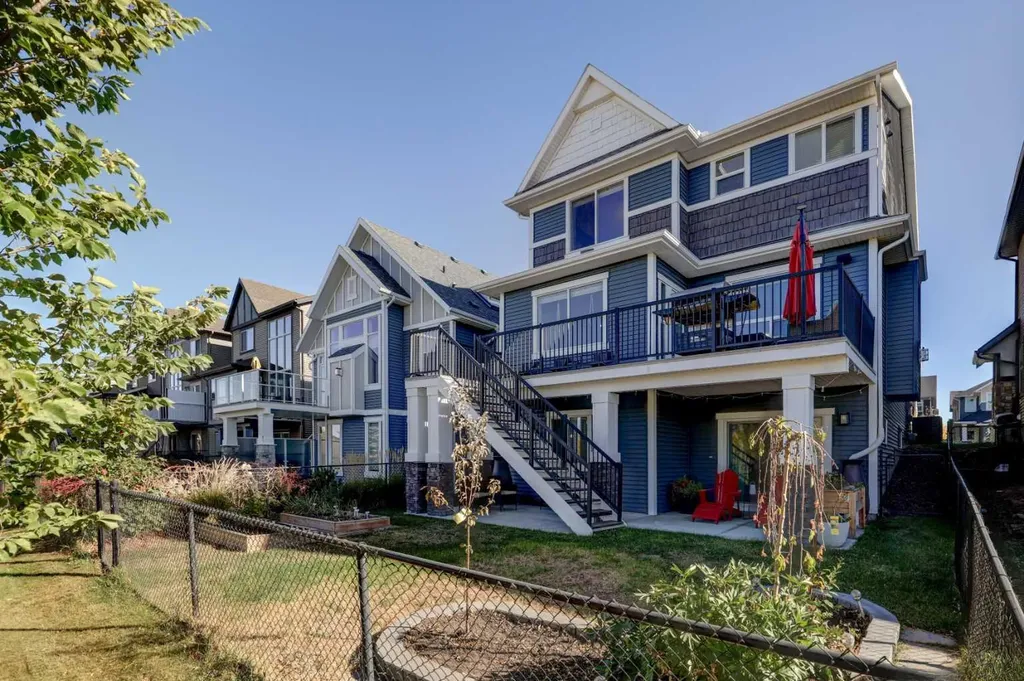 213 Kingsmere Cove SE Airdrie AB T4A0S1