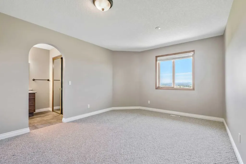 322050 20 Street E Rural Foothills County AB T1S 1A2