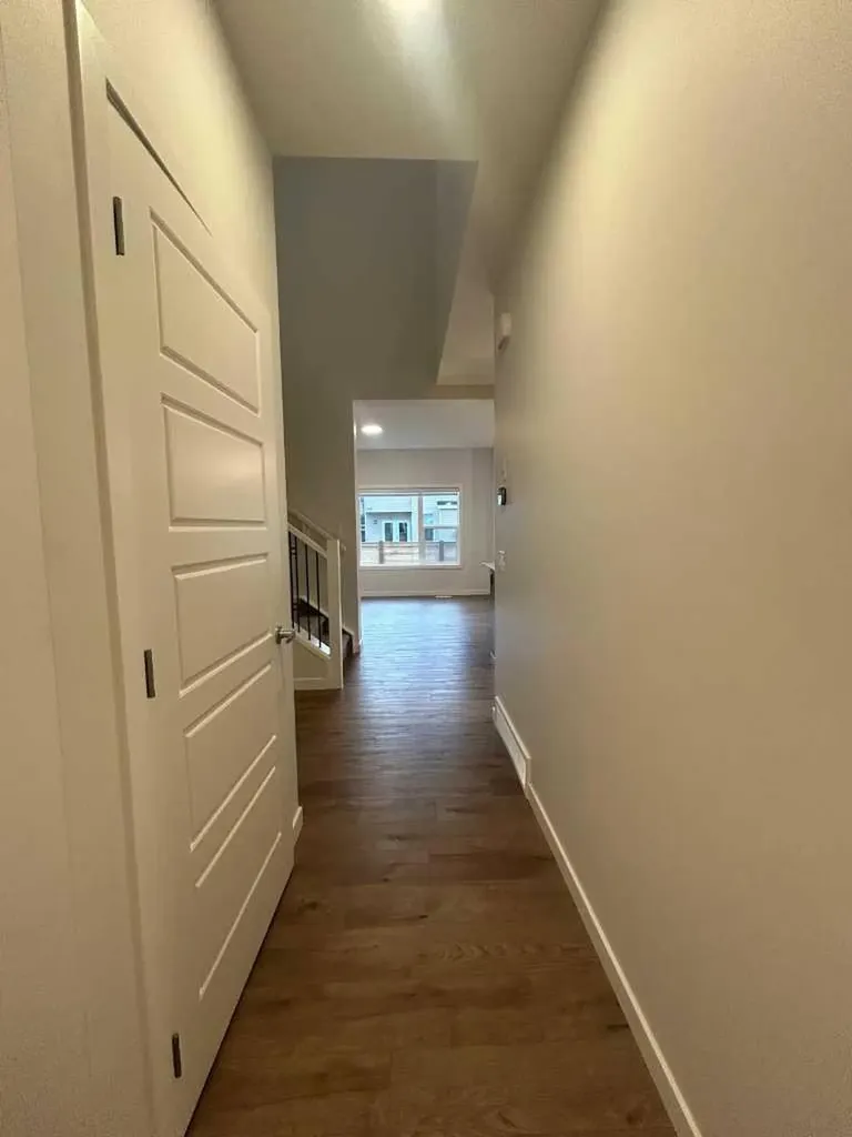 854 Cobblefield Manor SW Airdrie AB T4B5L9