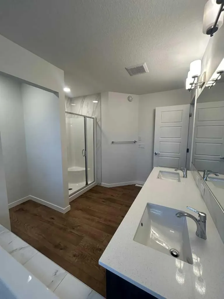 854 Cobblefield Manor SW Airdrie AB T4B5L9