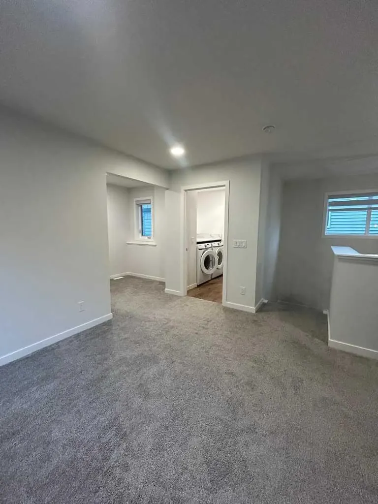 854 Cobblefield Manor SW Airdrie AB T4B5L9