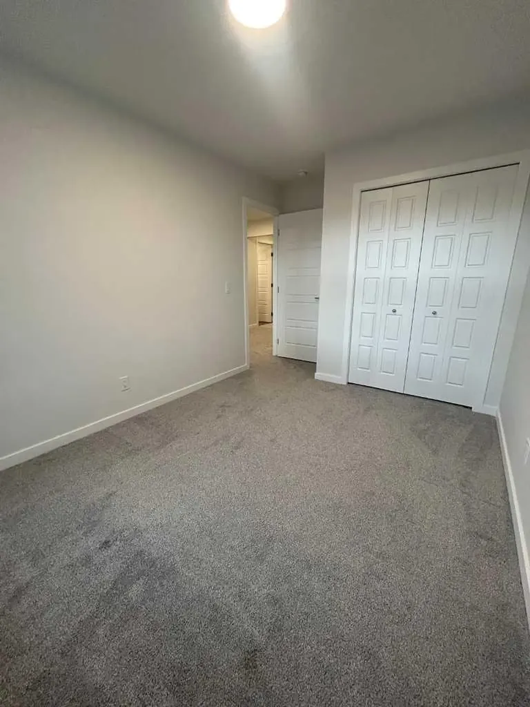 854 Cobblefield Manor SW Airdrie AB T4B5L9