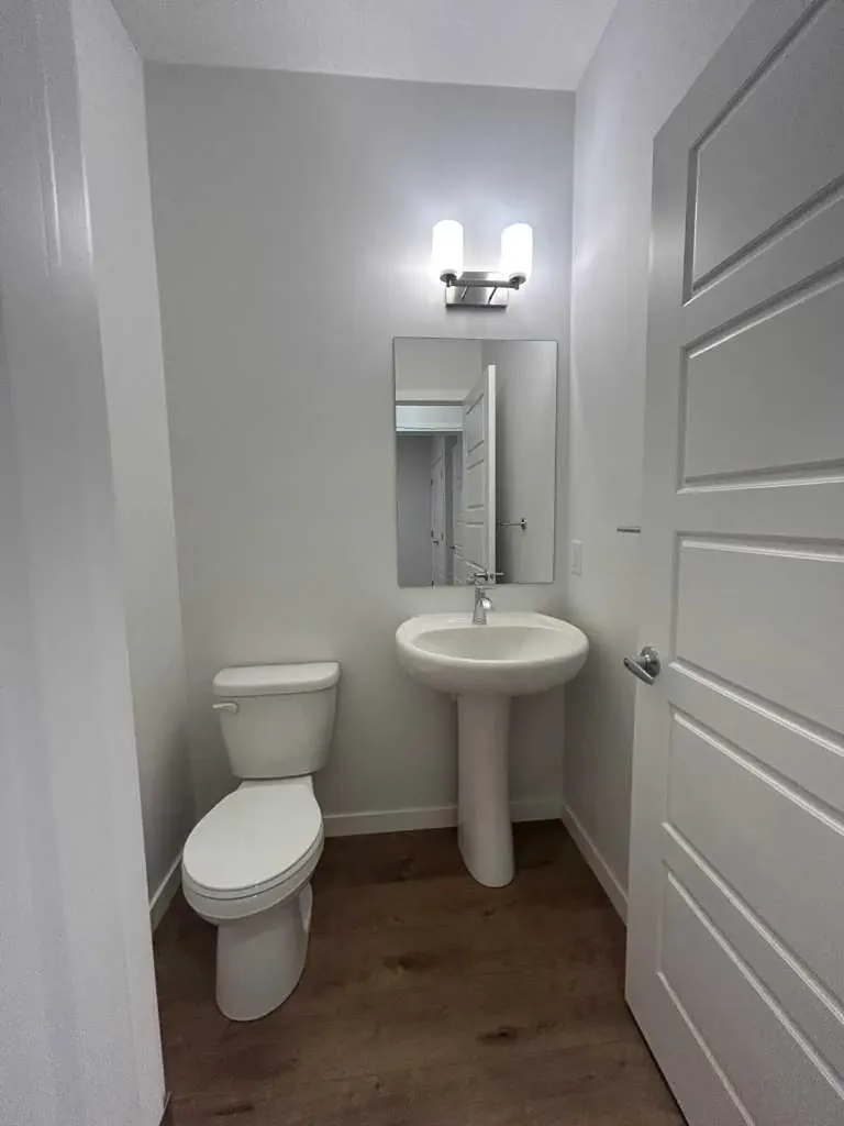 854 Cobblefield Manor SW Airdrie AB T4B5L9