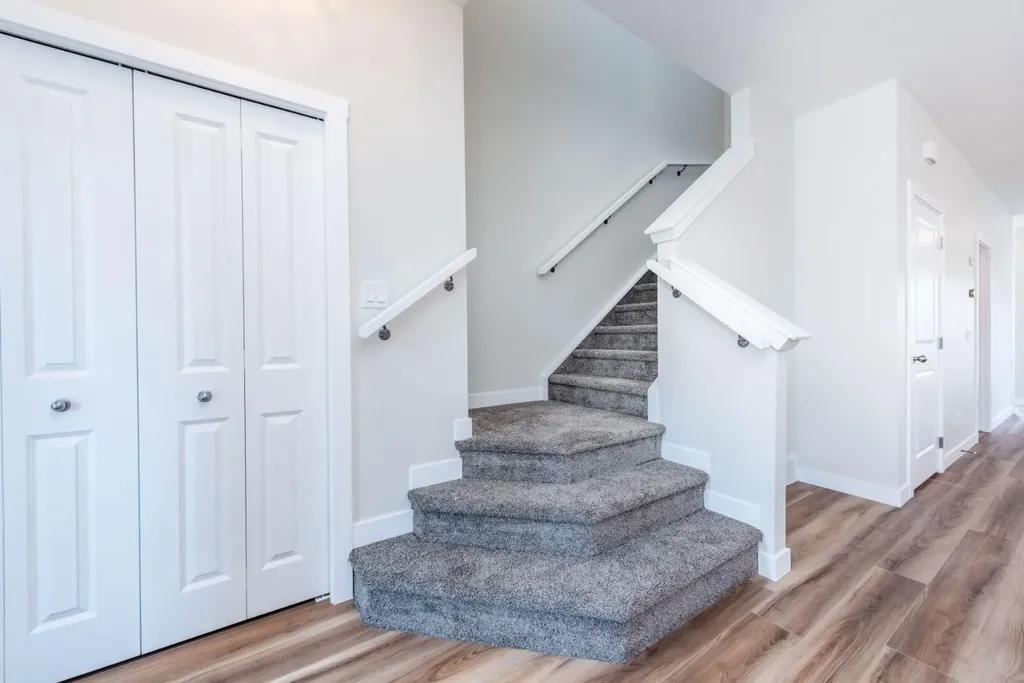 671 Wolf Willow Boulevard SE Calgary AB T2X 5R2