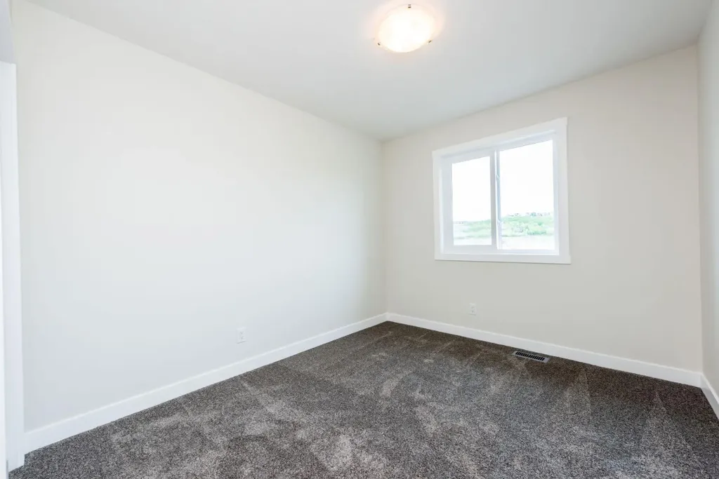 671 Wolf Willow Boulevard SE Calgary AB T2X 5R2
