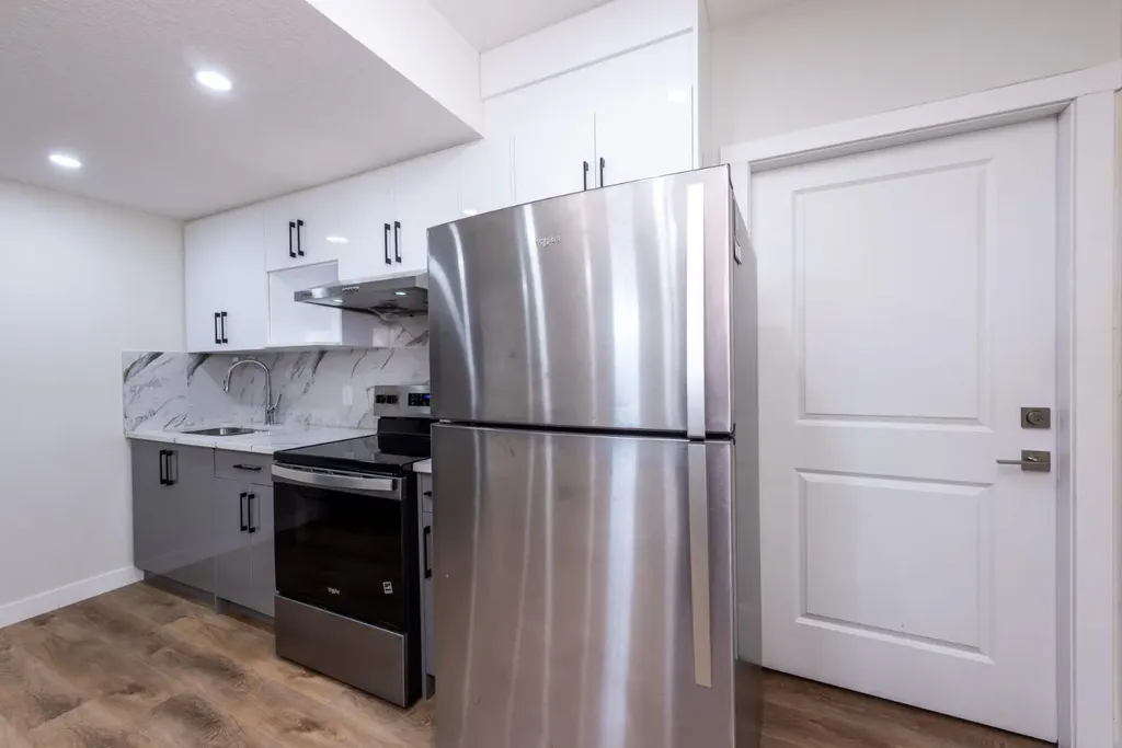 671 Wolf Willow Boulevard SE Calgary AB T2X 5R2