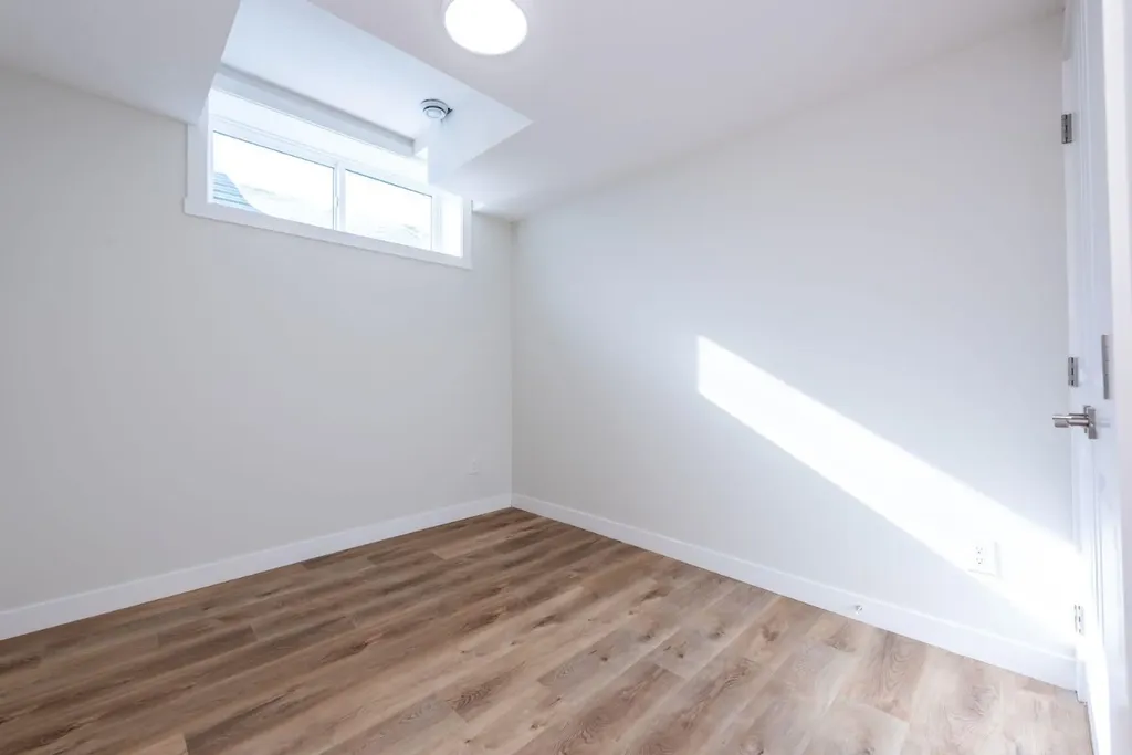 671 Wolf Willow Boulevard SE Calgary AB T2X 5R2