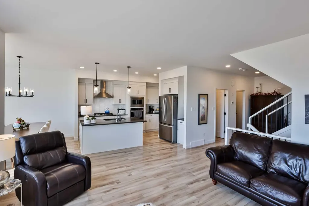 56 Greywolf Road N Lethbridge AB T1H 7E8