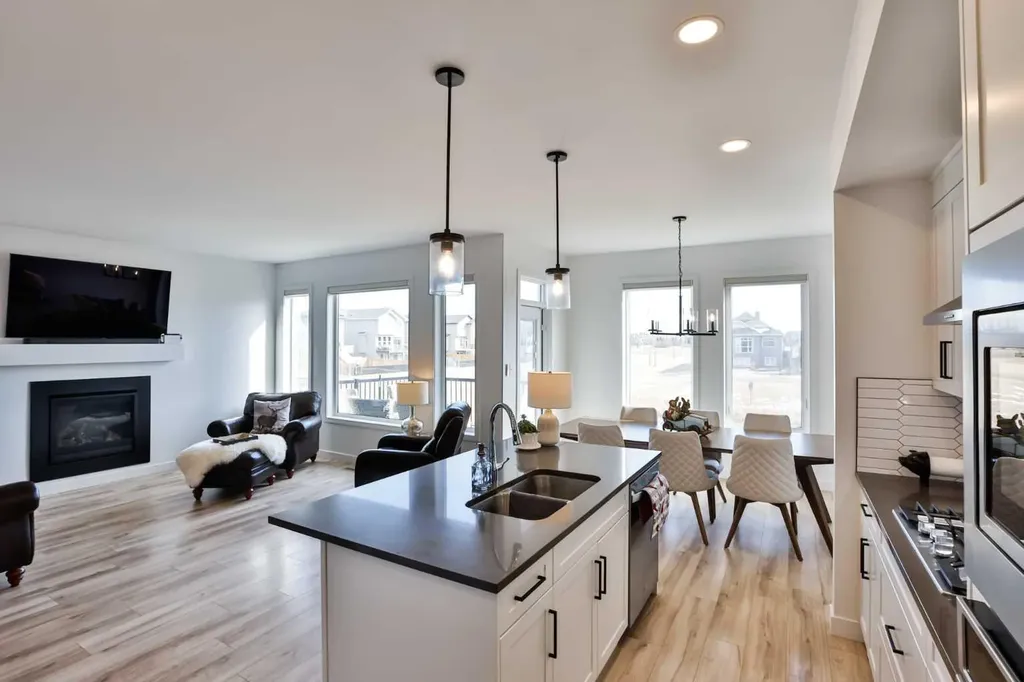 56 Greywolf Road N Lethbridge AB T1H 7E8