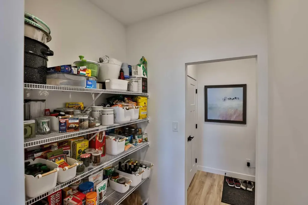 56 Greywolf Road N Lethbridge AB T1H 7E8