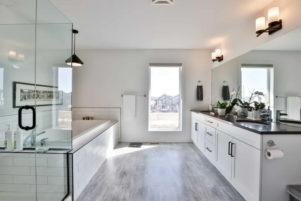 56 Greywolf Road N Lethbridge AB T1H 7E8