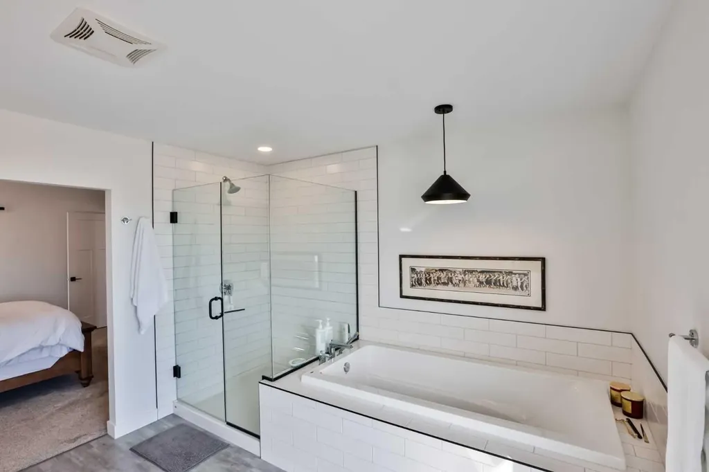 56 Greywolf Road N Lethbridge AB T1H 7E8