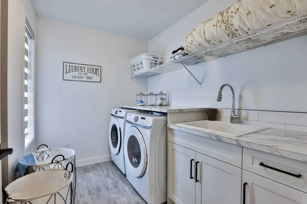 56 Greywolf Road N Lethbridge AB T1H 7E8