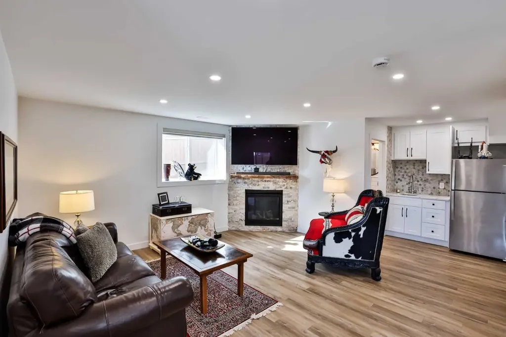 56 Greywolf Road N Lethbridge AB T1H 7E8
