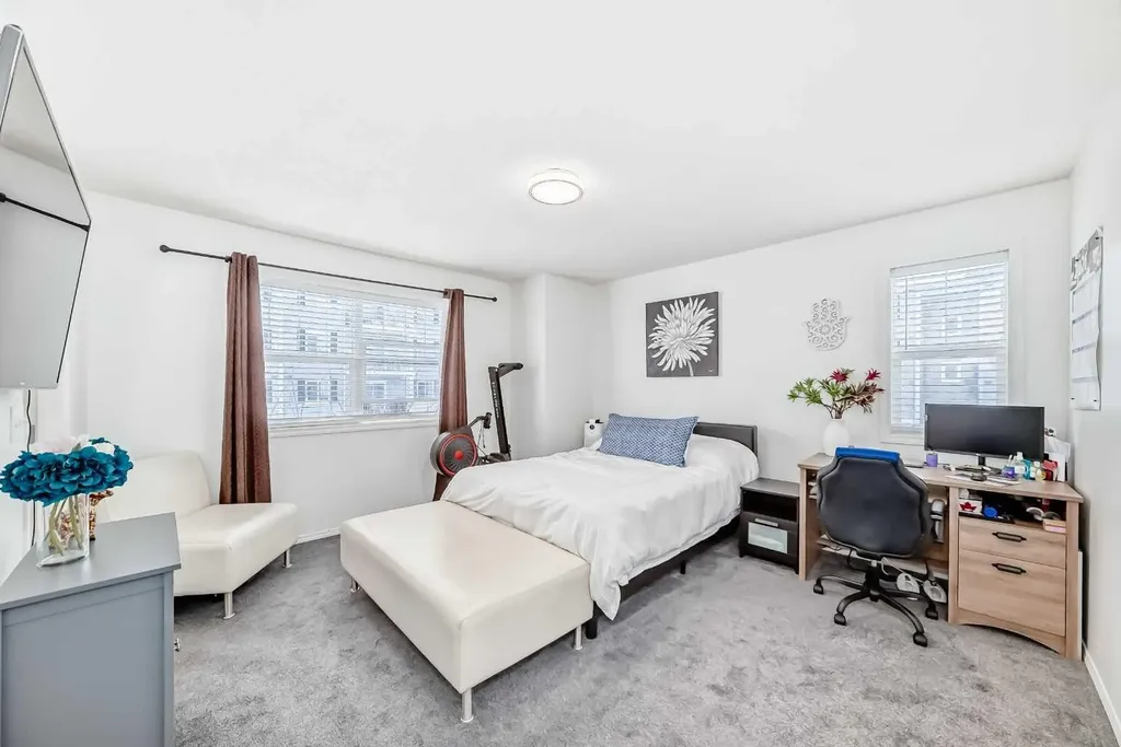 32 Country Village Lane NE Calgary AB T3K 0E7