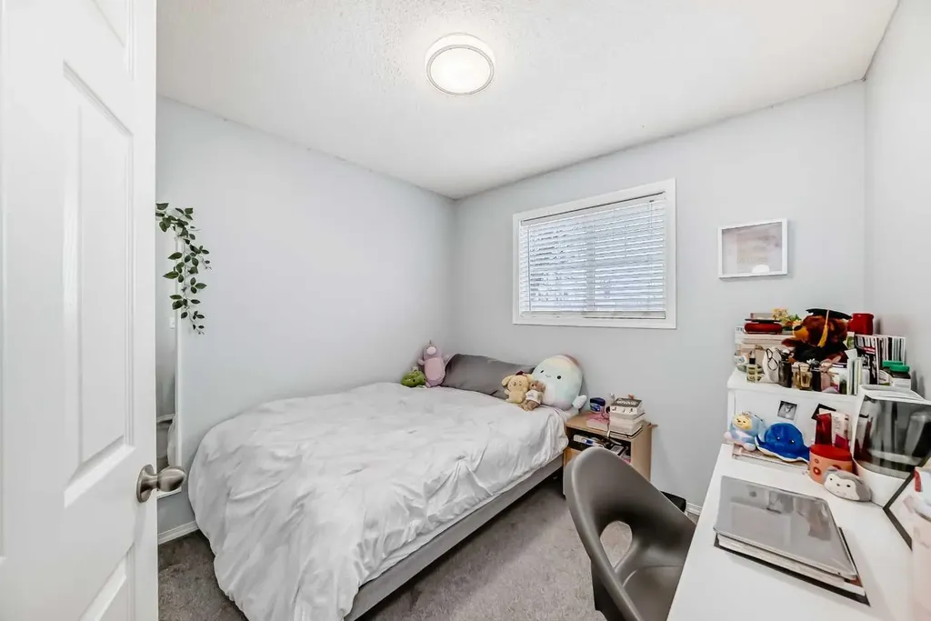 32 Country Village Lane NE Calgary AB T3K 0E7