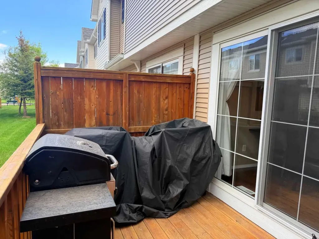 32 Country Village Lane NE Calgary AB T3K 0E7