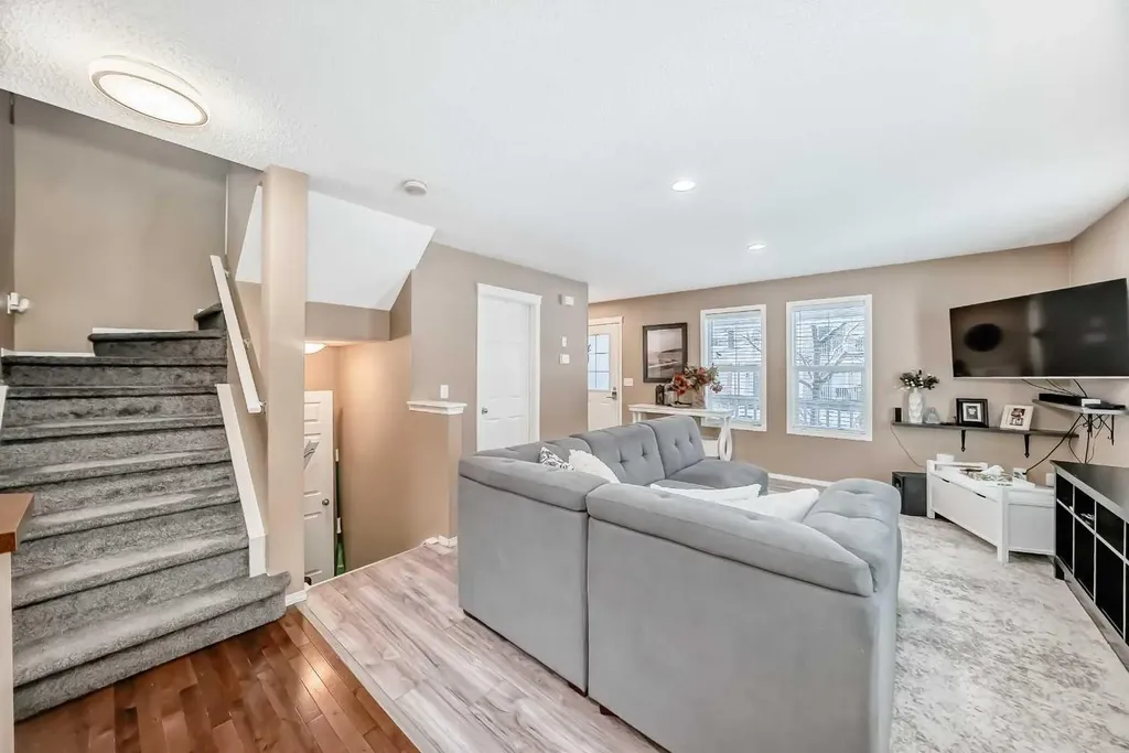 32 Country Village Lane NE Calgary AB T3K 0E7