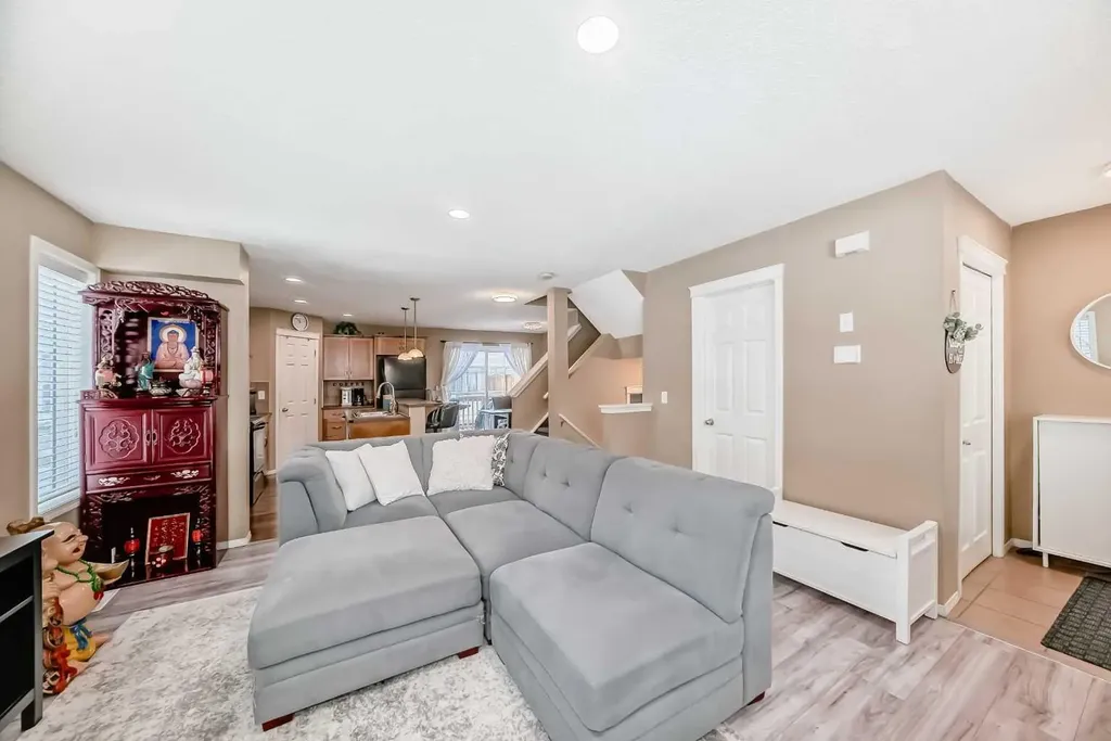32 Country Village Lane NE Calgary AB T3K 0E7