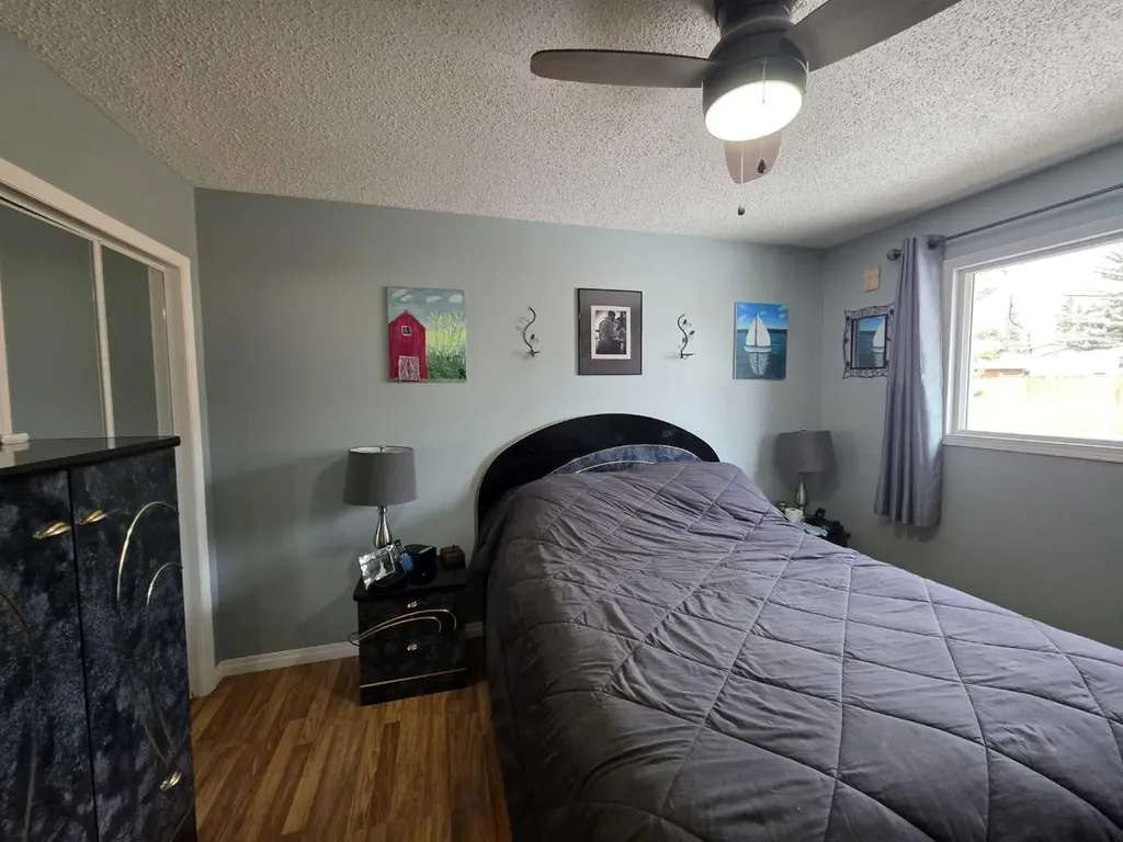 5208 54 Avenue Edgerton AB T0B 1K0