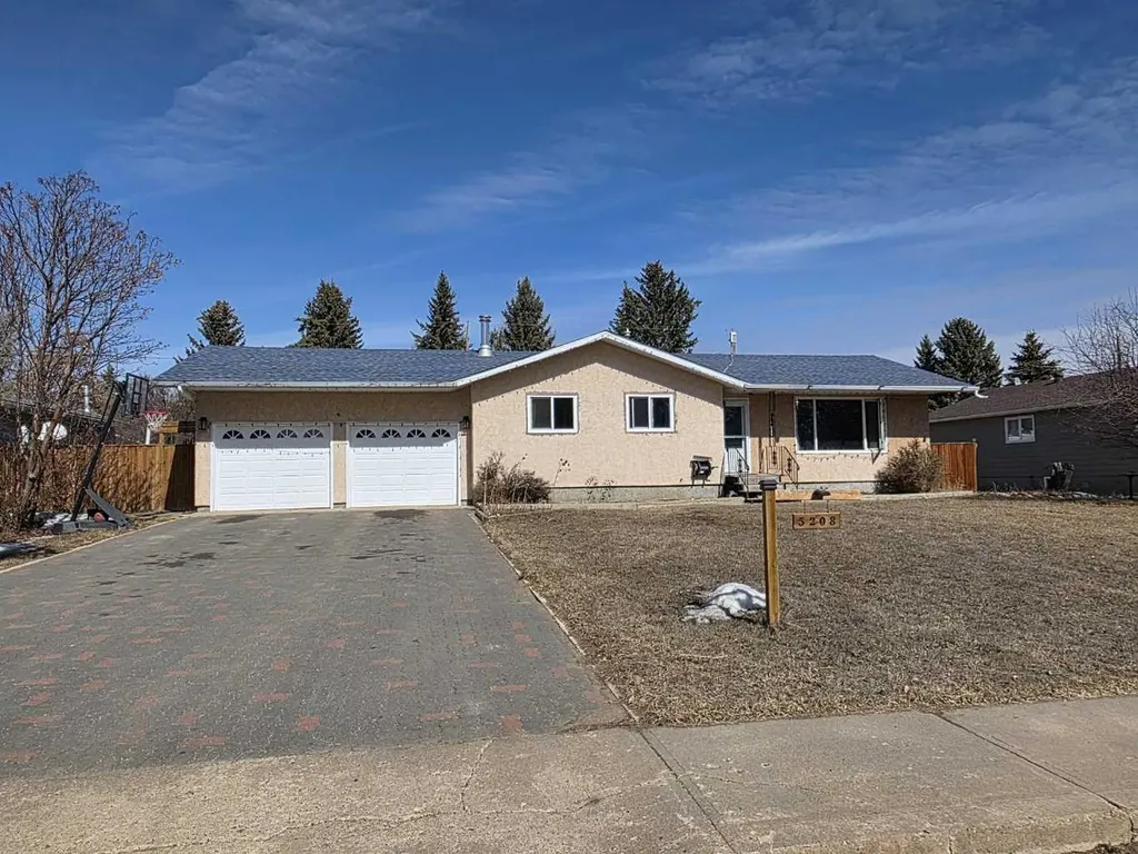 5208 54 Avenue Edgerton AB T0B 1K0