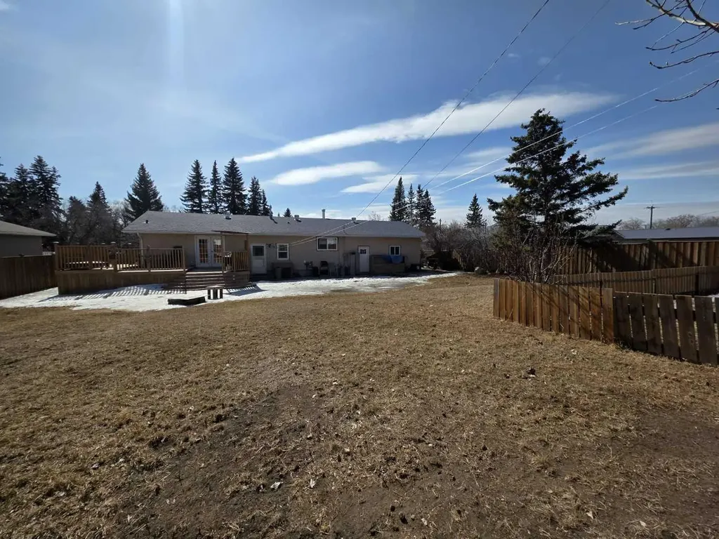 5208 54 Avenue Edgerton AB T0B 1K0