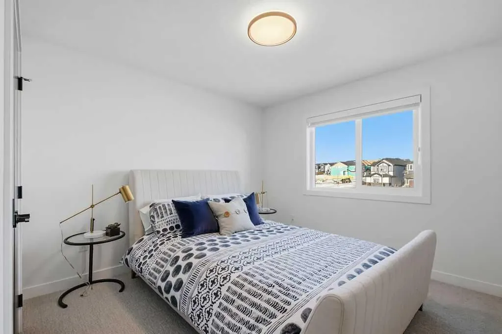 105 Heritage Boulevard Cochrane AB T4C 3G8