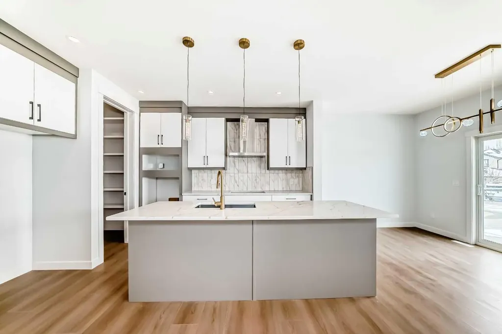 69 Lakes Estates Circle Strathmore AB T1P 0B7