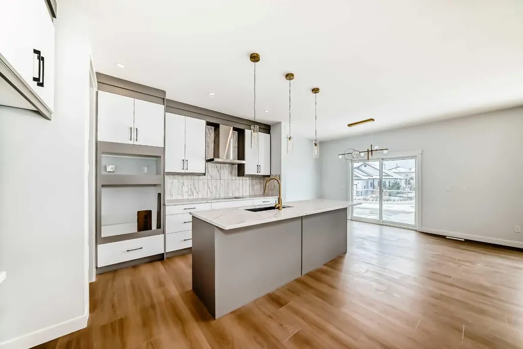 69 Lakes Estates Circle Strathmore AB T1P 0B7