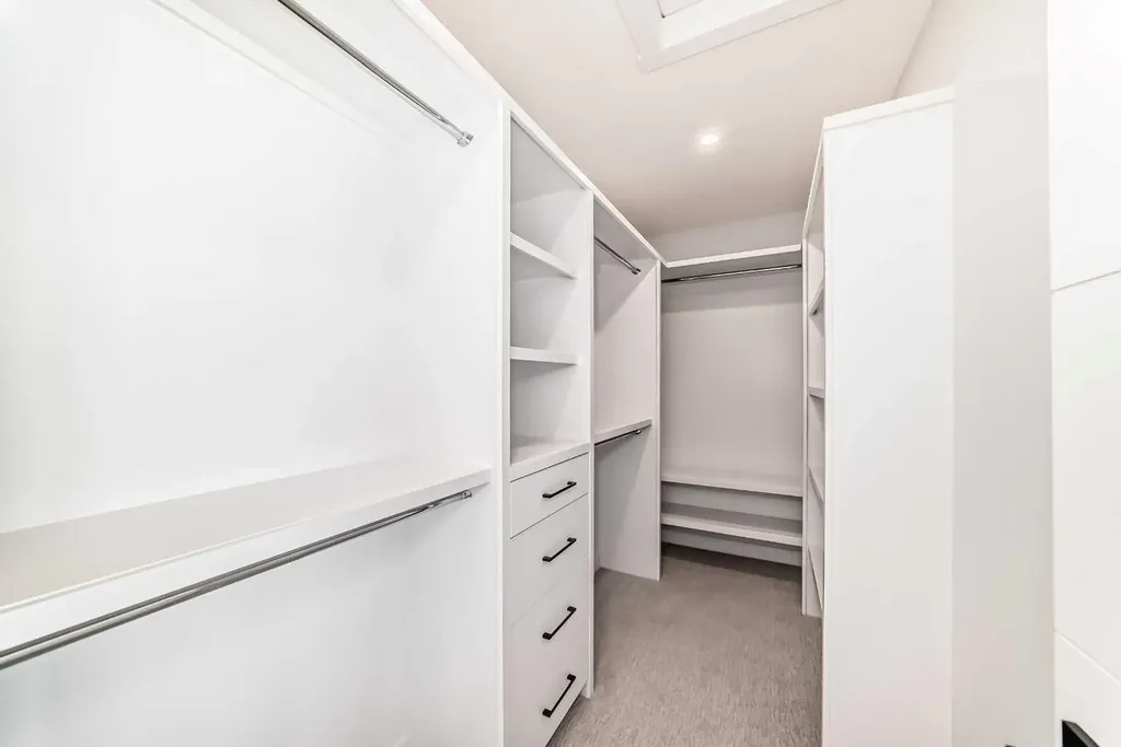 69 Lakes Estates Circle Strathmore AB T1P 0B7