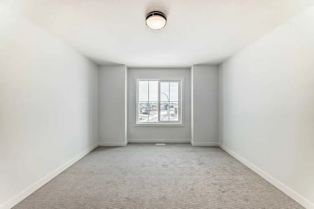 69 Lakes Estates Circle Strathmore AB T1P 0B7