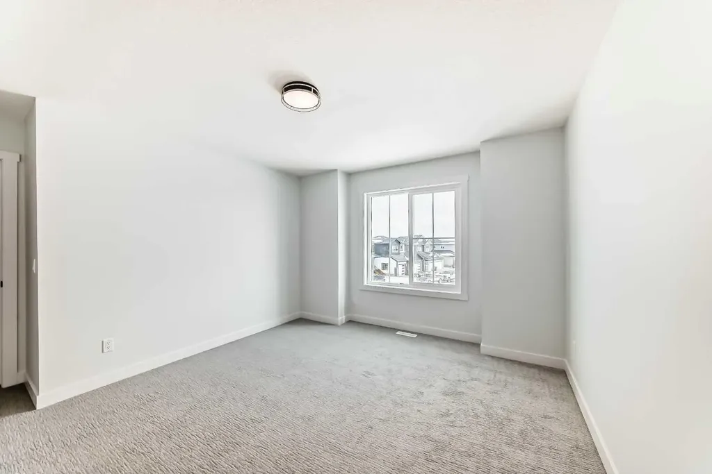 69 Lakes Estates Circle Strathmore AB T1P 0B7