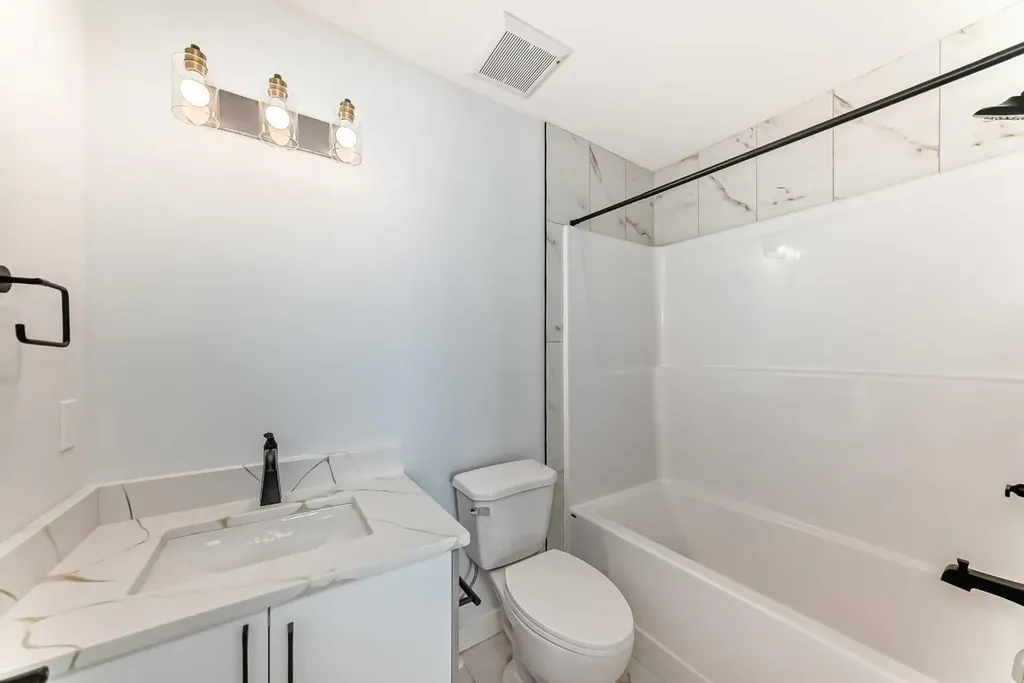 69 Lakes Estates Circle Strathmore AB T1P 0B7