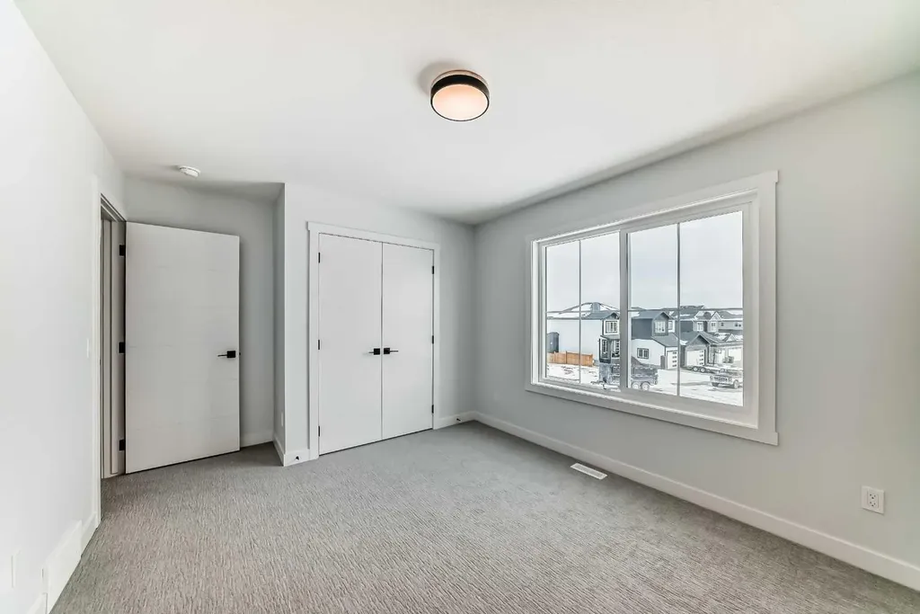 69 Lakes Estates Circle Strathmore AB T1P 0B7