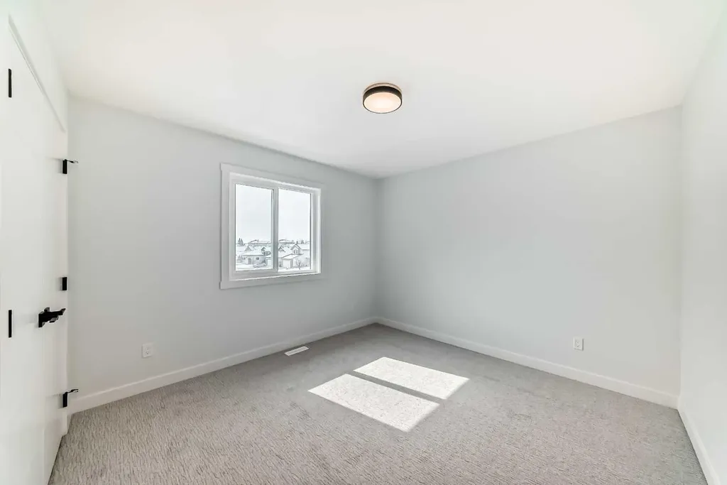 69 Lakes Estates Circle Strathmore AB T1P 0B7
