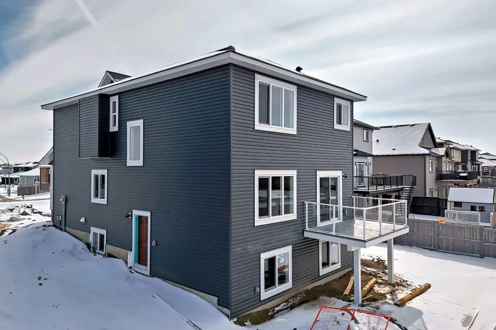 69 Lakes Estates Circle Strathmore AB T1P 0B7