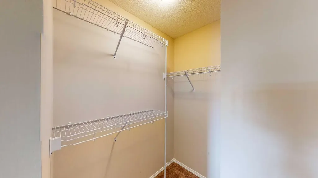 198 Skyview Point Road NE Calgary AB T3N 1B6
