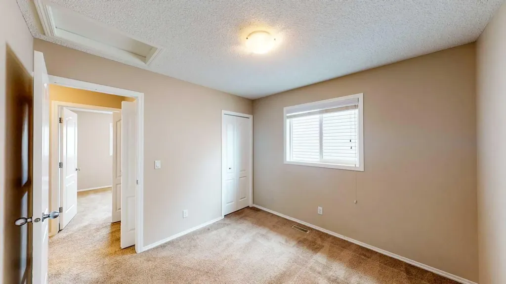 198 Skyview Point Road NE Calgary AB T3N 0K6