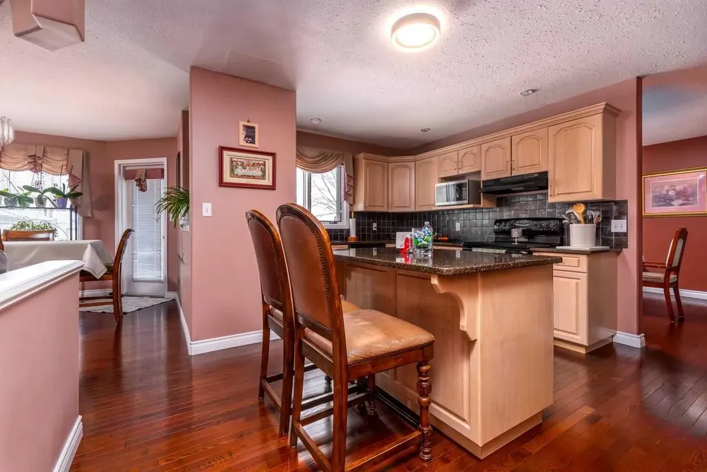 4002 60 Avenue Lloydminster AB T9V 2R9