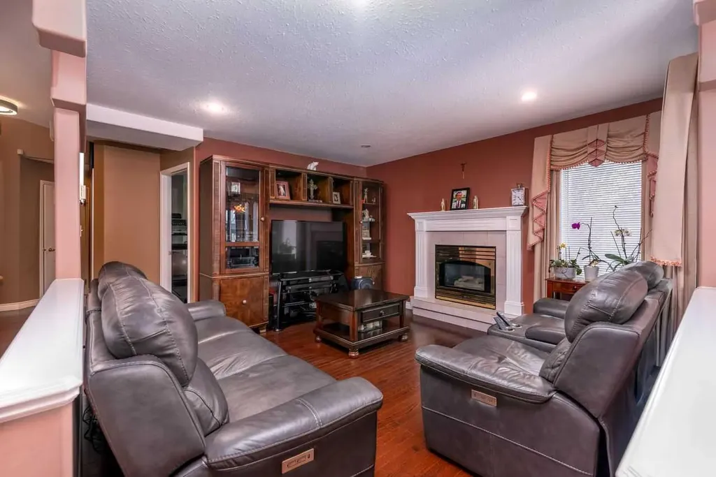 4002 60 Avenue Lloydminster AB T9V 2R9