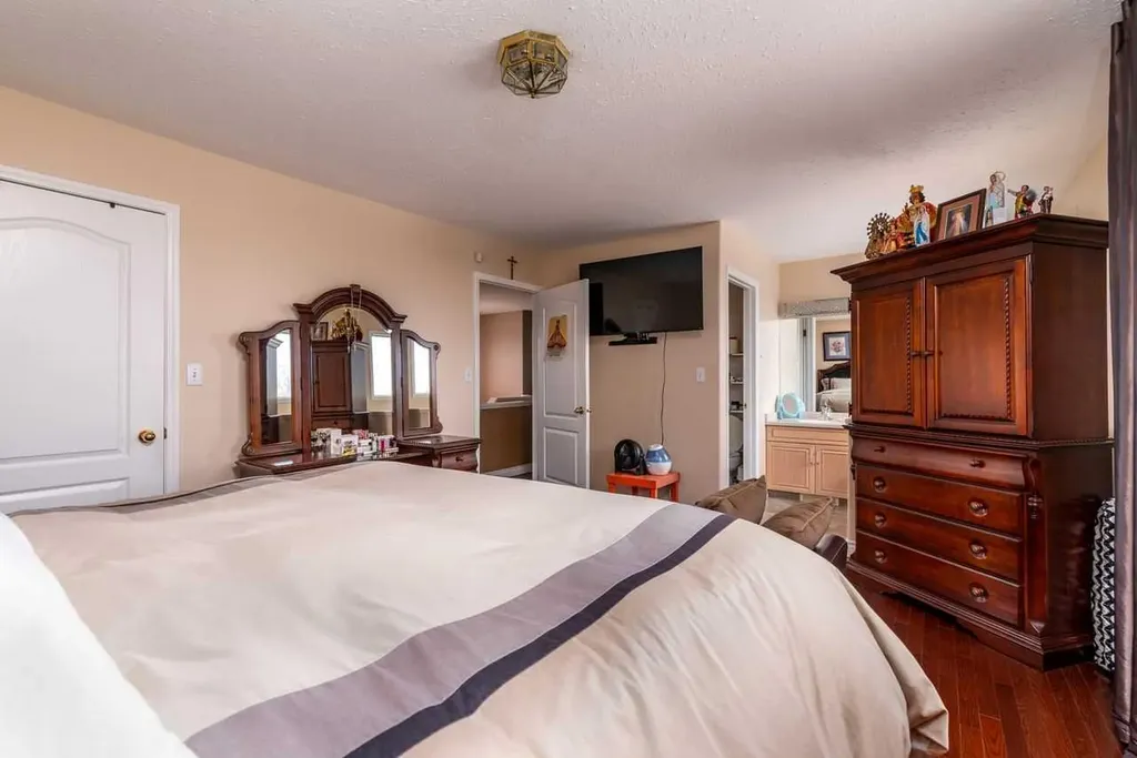 4002 60 Avenue Lloydminster AB T9V 2R9