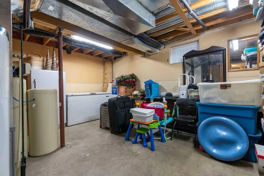 4002 60 Avenue Lloydminster AB T9V 2R9