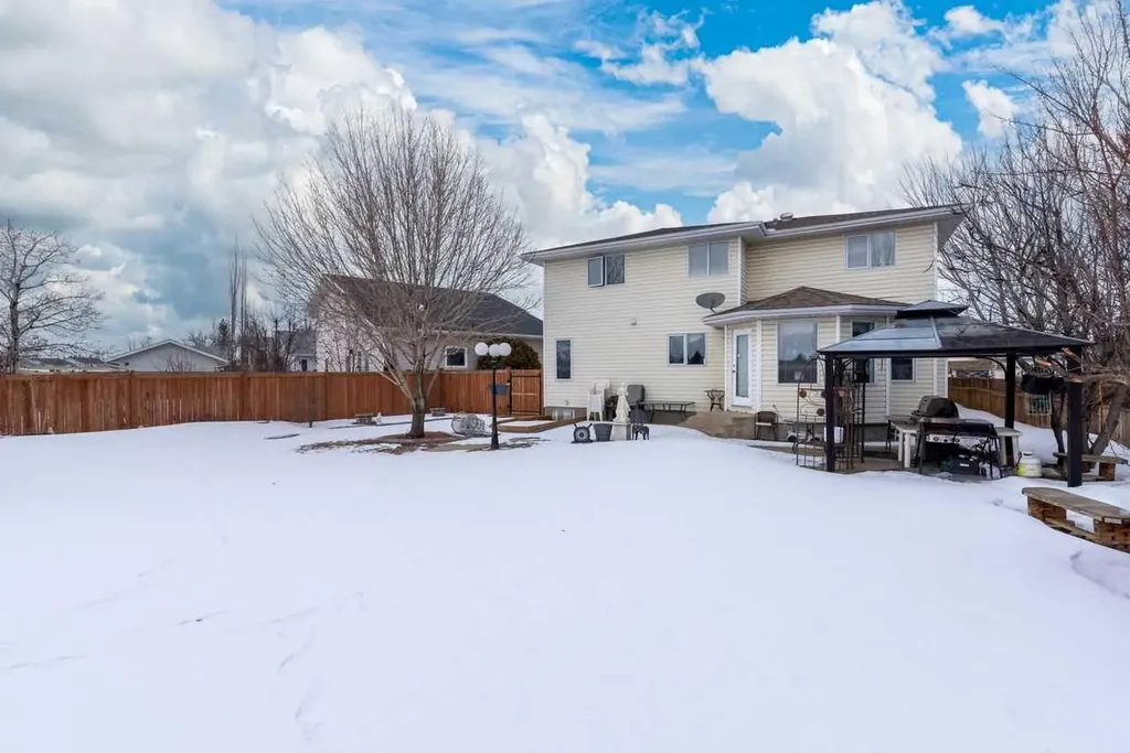 4002 60 Avenue Lloydminster AB T9V 2R9