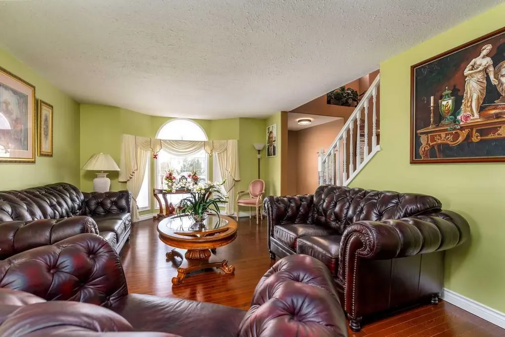 4002 60 Avenue Lloydminster AB T9V 2R9