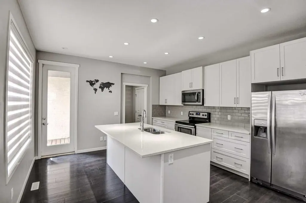 195 Masters Avenue SE Calgary AB T3M 2B7