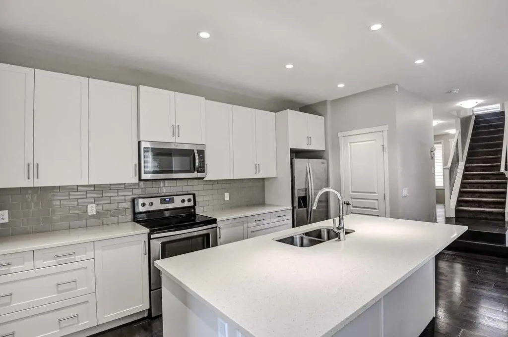195 Masters Avenue SE Calgary AB T3M 2B7